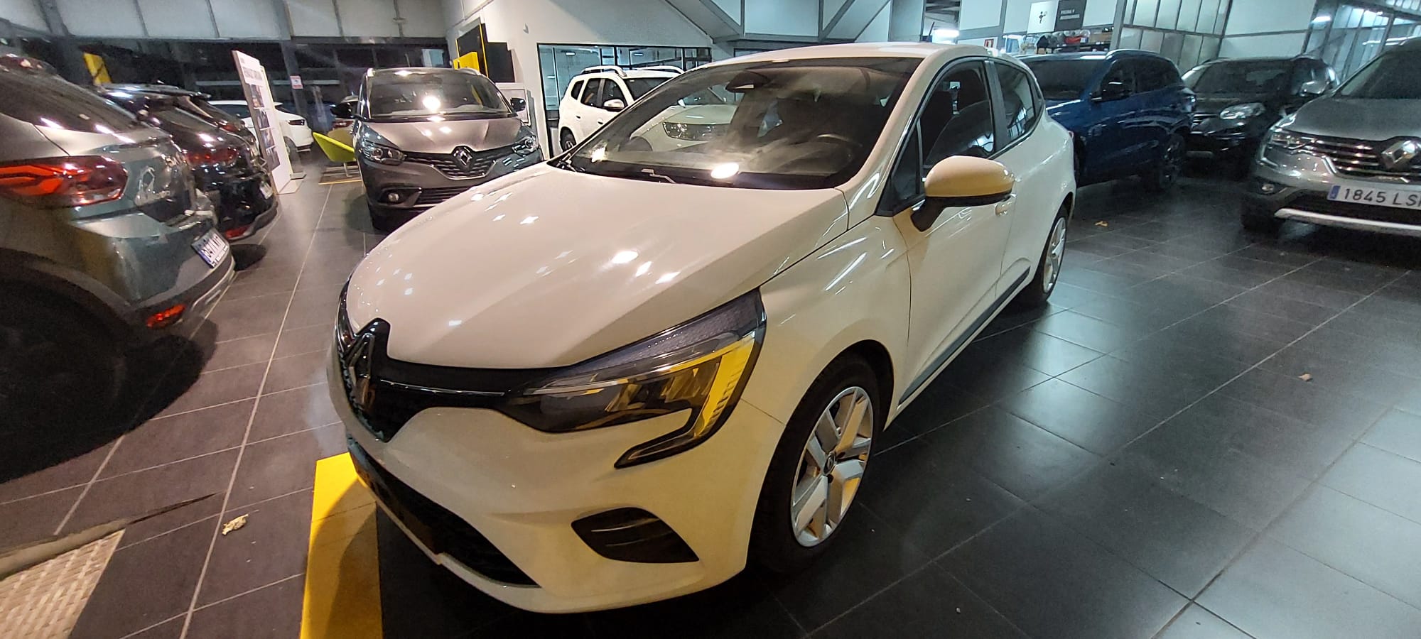 Renault Clio 1.5 dci 100cv miniatura 9